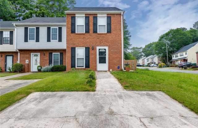 1565 Springleaf Circle SE Gallery 2