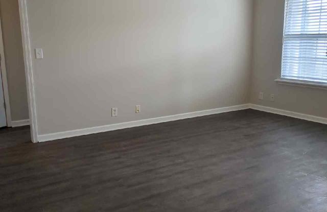 9209 Thomason Trail Gallery 3