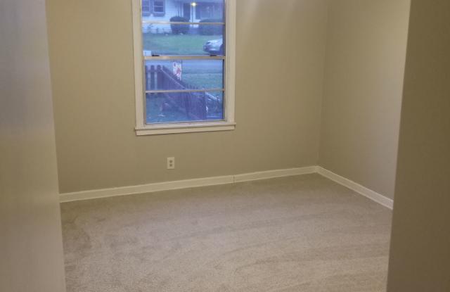 1109 Redbud Road Gallery 3