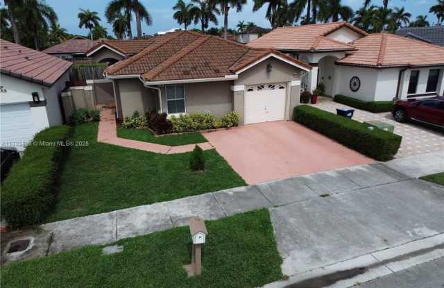 921 NW 132nd Ave W photos photos