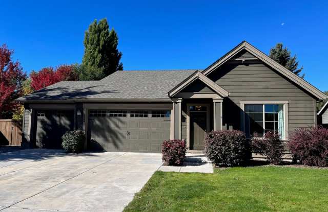 3 Bedroom, 2 Bathroom Home - Located in Pheasant Run! photos photos