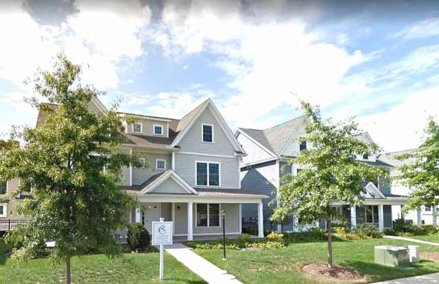 Summerview Square Gallery 3