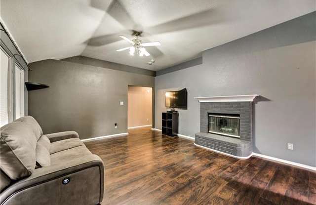 6304 Stoneford Court Gallery 3