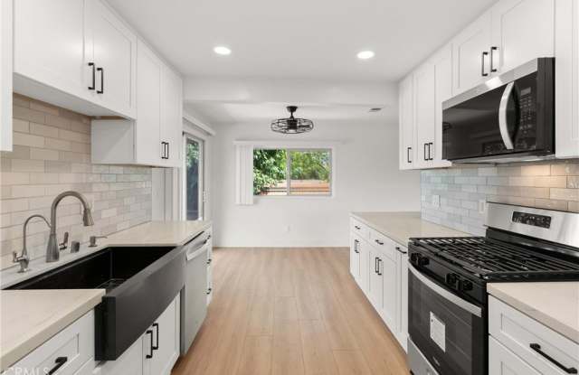 18012 Avolinda Drive photos photos