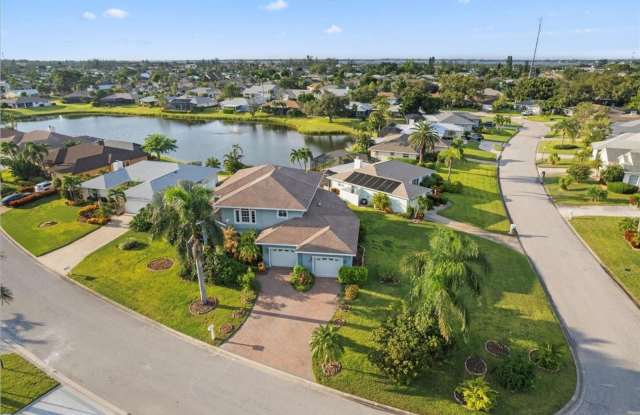 8607 51ST AVENUE W photos photos