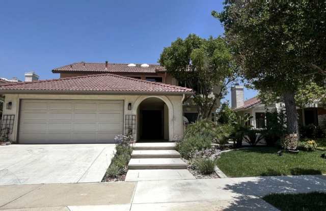 Gorgeous 4 Bedroom 2.5 Bathroom Home in South Redlands Available Now! photos photos