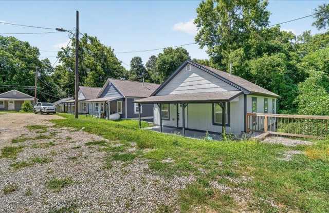 415 Spring Court photos photos