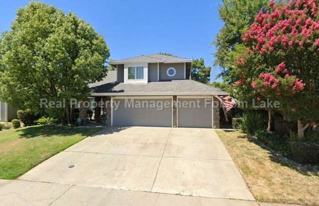 Beautiful Tri-Level Home with Pool in Briggs Ranch - 125 Bittercreek Drive, Folsom, CA 95630
