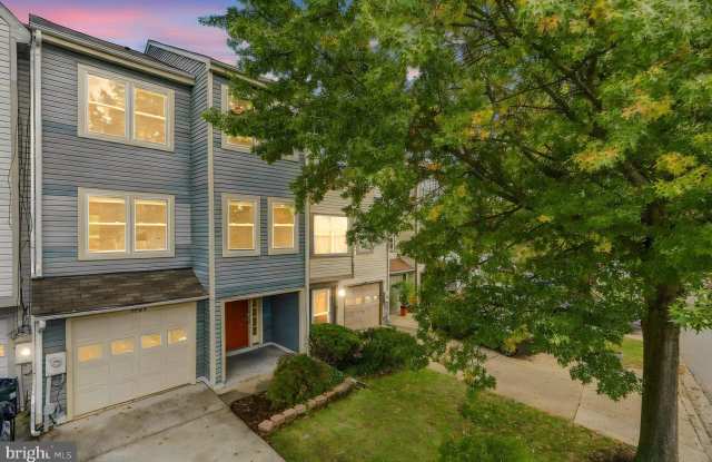 5605 RINGWOOD Drive Gallery 1