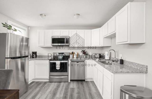 2962 N Delaware St. photos photos