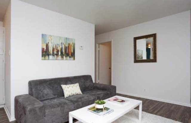 13044 Oak Terrace Dr Gallery 4