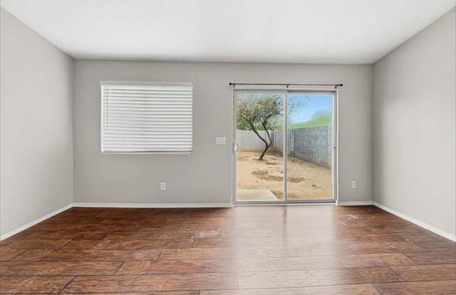 663 West Sherman Street Gallery 1