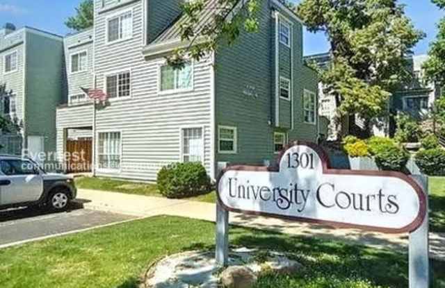 1301 University Avenue photos photos