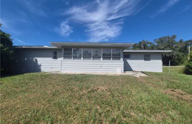 4333 S Rainbow Drive Gallery 4