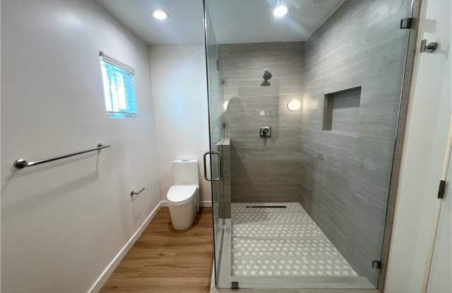 8122 Belford Avenue photos photos