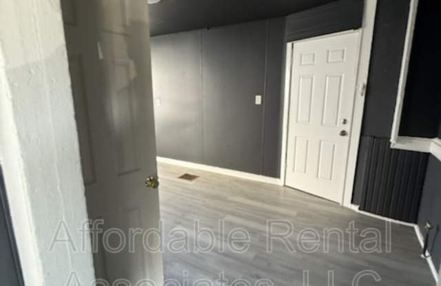 1643 S 1st St Gallery 2