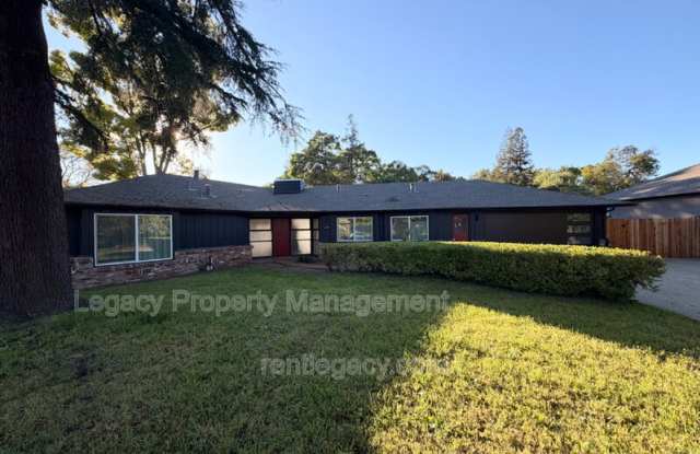 1249 Davis Ave photos photos