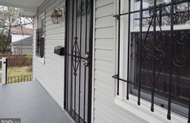313 56TH STREET NE Gallery 3