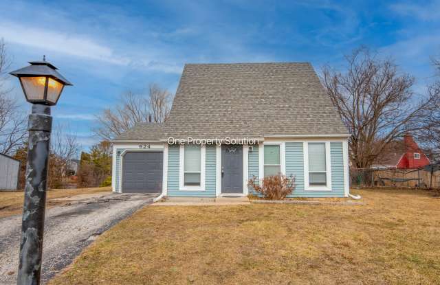 924 West 60th Pl Merrillville, IN 46410 photos photos