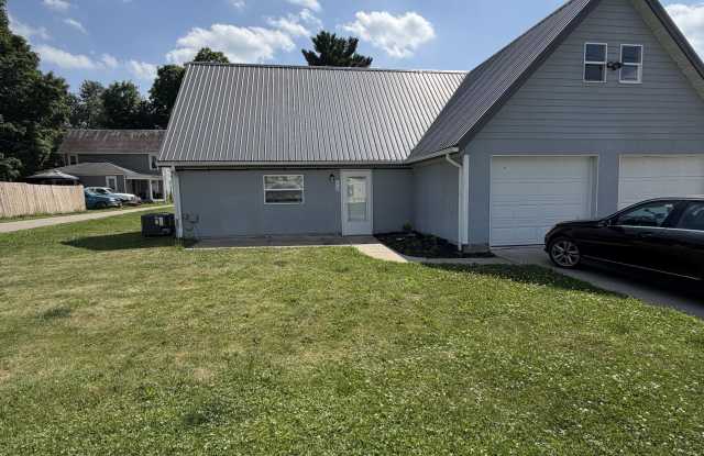 216 Compton Lane - A Gallery 1