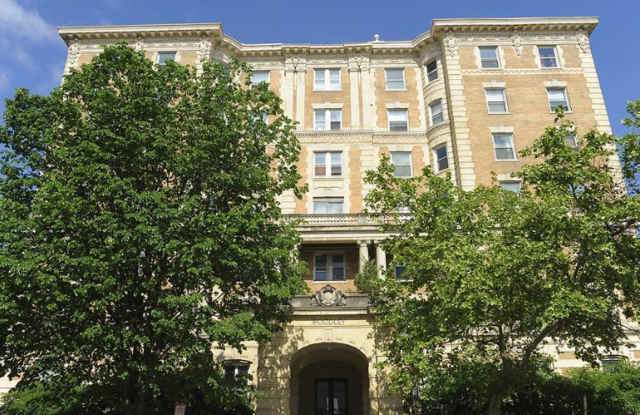 Fantastic Adams Morgan Location! - 1851 Columbia Road Northwest, Washington, DC 20009