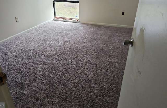 8673 GREENBELT RD #1 Gallery 2