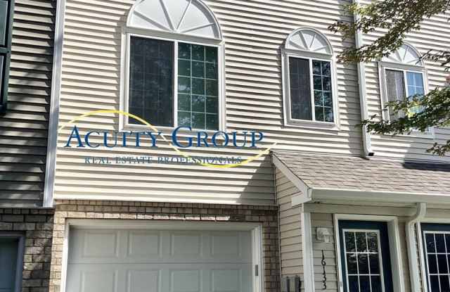 2BR, 2BA Otsego Townhome for Rent photos photos