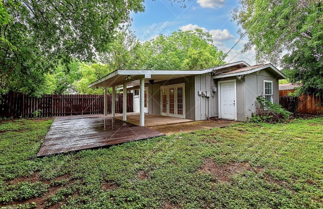 4604 Raintree Blvd - 4604 Raintree Boulevard, Austin, TX 78745