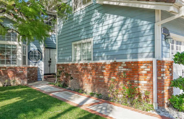 25% off on 1st mo! NEWLY RENOVATED 4B/3BA Home in West Hills Near Everything Gallery 3