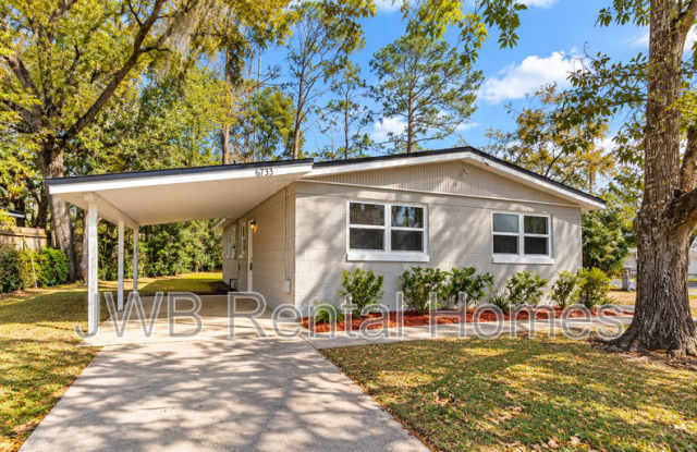 6735 Miss Muffet Ln N Gallery 1