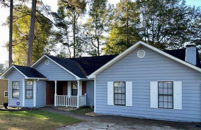 Spacious 3 Bed/2 Bath Ranch with Over 1800 Sq Ft...UNDER $1,600! - 1571 Carriage Lane, Bonanza, GA 30238