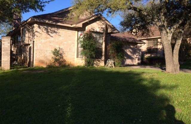 868 Amberstone Gallery 2