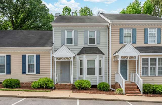 Charming 2-bedroom, 2.5-bathroom Townhouse Located in the Heart of Raleigh, NC photos photos