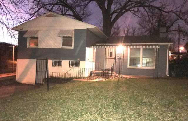 Move In Ready Cozy 3 bedroom - 4900 East 41st Terrace, Kansas City, MO 64130