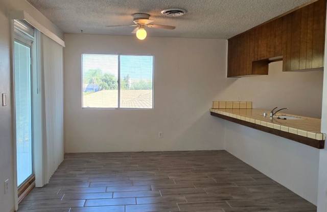 3112 La Costa Street #D - Upstairs Apartment Gallery 4
