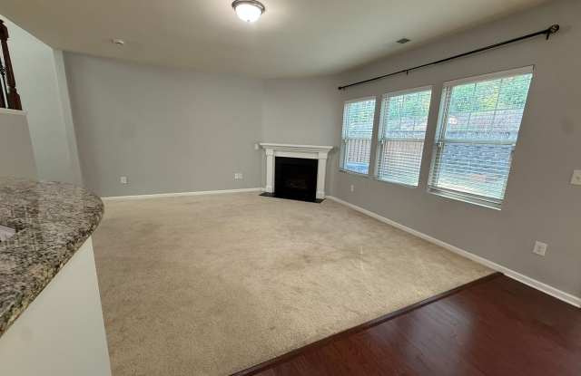 1052 Spacious Skies Lane Gallery 4