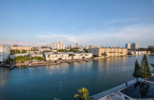 8001 CRESPI BLVD photos photos