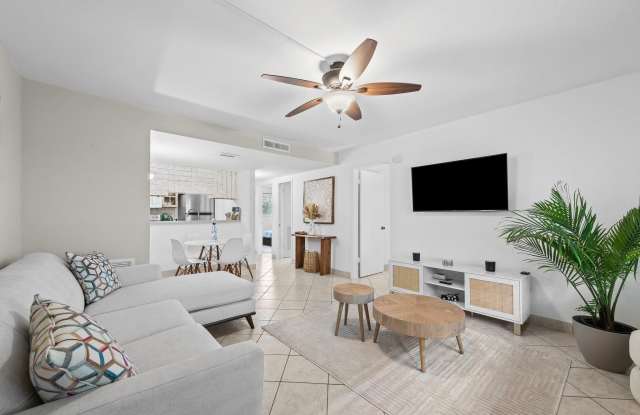 1000 SE 15th Street photos photos