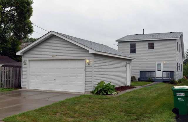 Robbinsdale Home for Rent Gallery 4