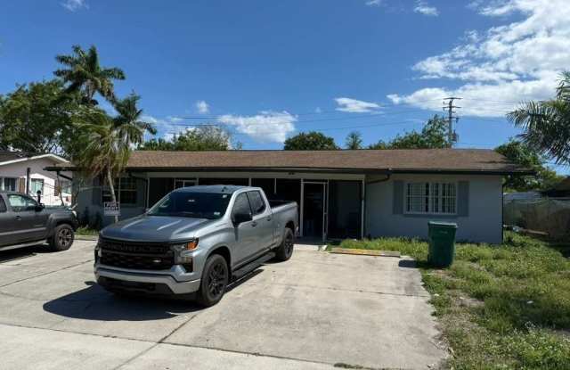 4356 23rd Place SW photos photos