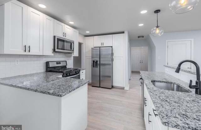 115 GREENVALE COURT Gallery 4