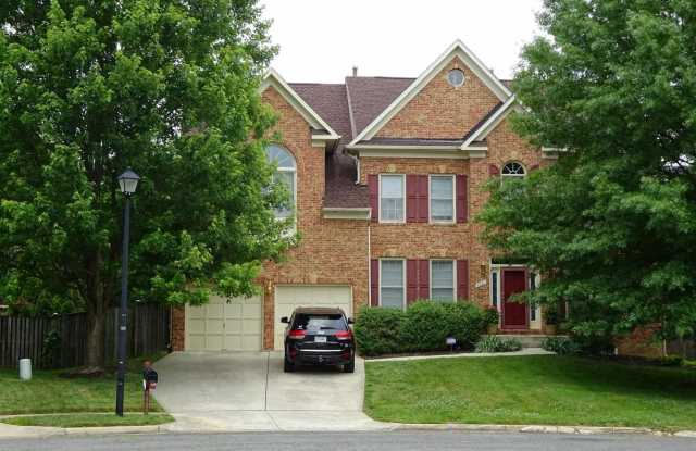A rare opportunity to experience spacious, sophisticated living in a premier location. photos photos