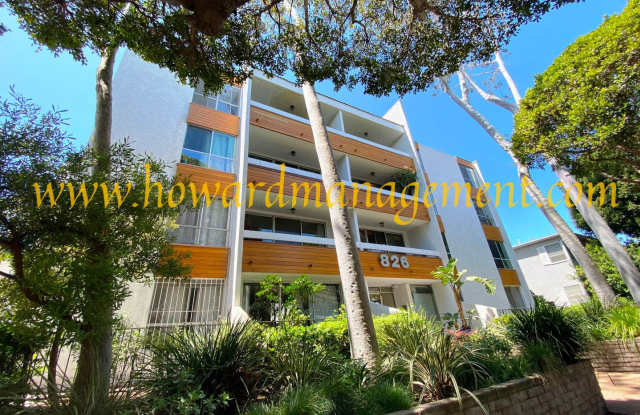 Elegant upper condo with balcony and fireplace walking distance to the beach. - 826 2nd Street, Santa Monica, CA 90403