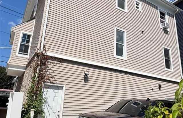 664 Plainfield Street Gallery 1