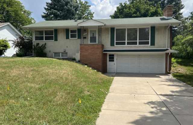 3121 Roosevelt Street Northeast photos photos