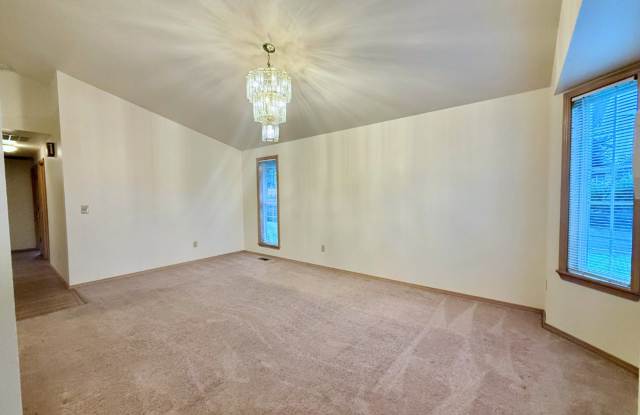 Sunny Rambler on Corner Lot with Large Fenced Yard  Deck Gallery 4
