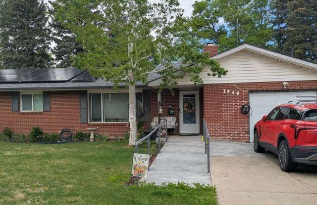1940 Larkspur Drive, Bsmt photos photos