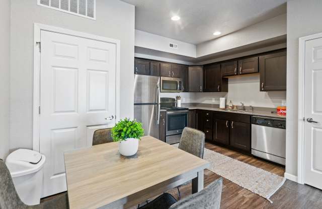 Willow Falls Apartments photos photos