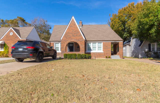 Beautiful Remodeled 1BD/1BTH Home In Crestwood Minutes away from the Highway! photos photos