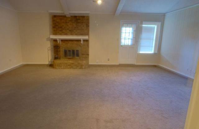 1624 Schumac Ln Gallery 3